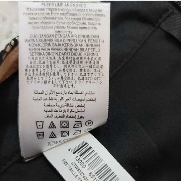 NEW BCBG MAXAZRIA Faux Wrap Lace Halter Split Hem Jumpsuit in Black Size Small - Picture 11 of 13